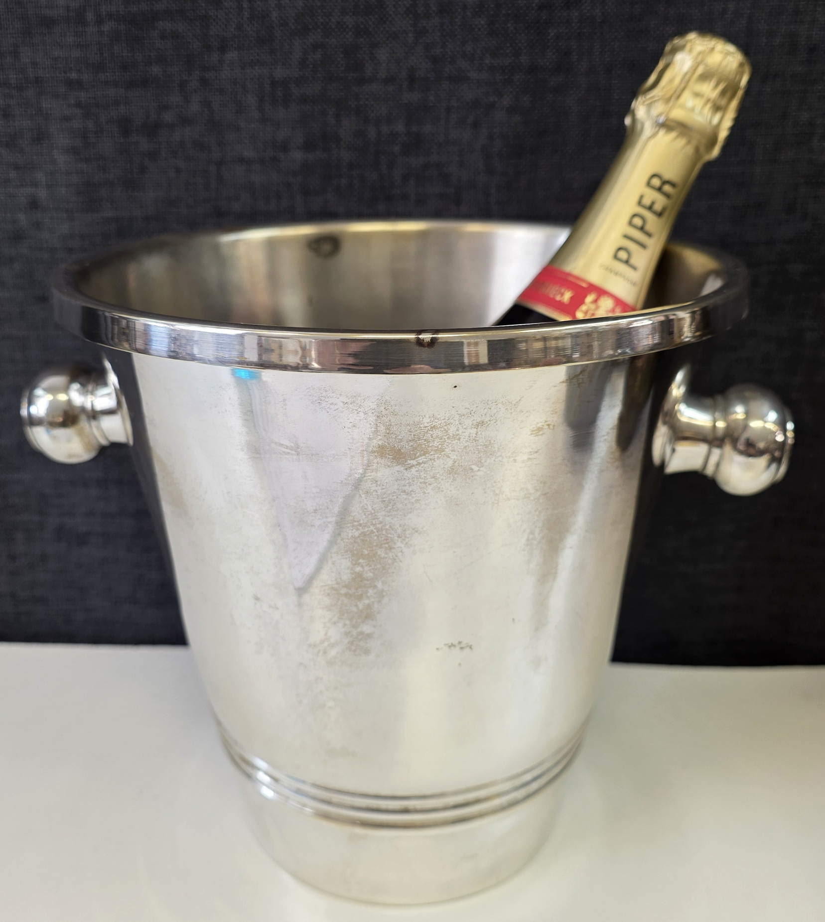 An elegant Champagne Bucket 